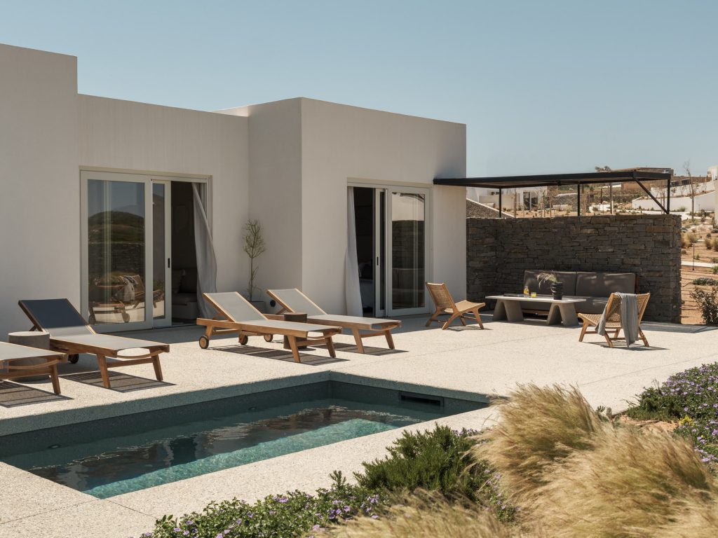 grand-private-pool-luxury-hotel-naousa-paros-14@14